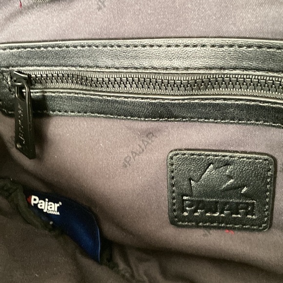 PAJAR Canada Waist Crossbody Bag Slingbag Burgundy Wine NWT - Picture 8 of 8